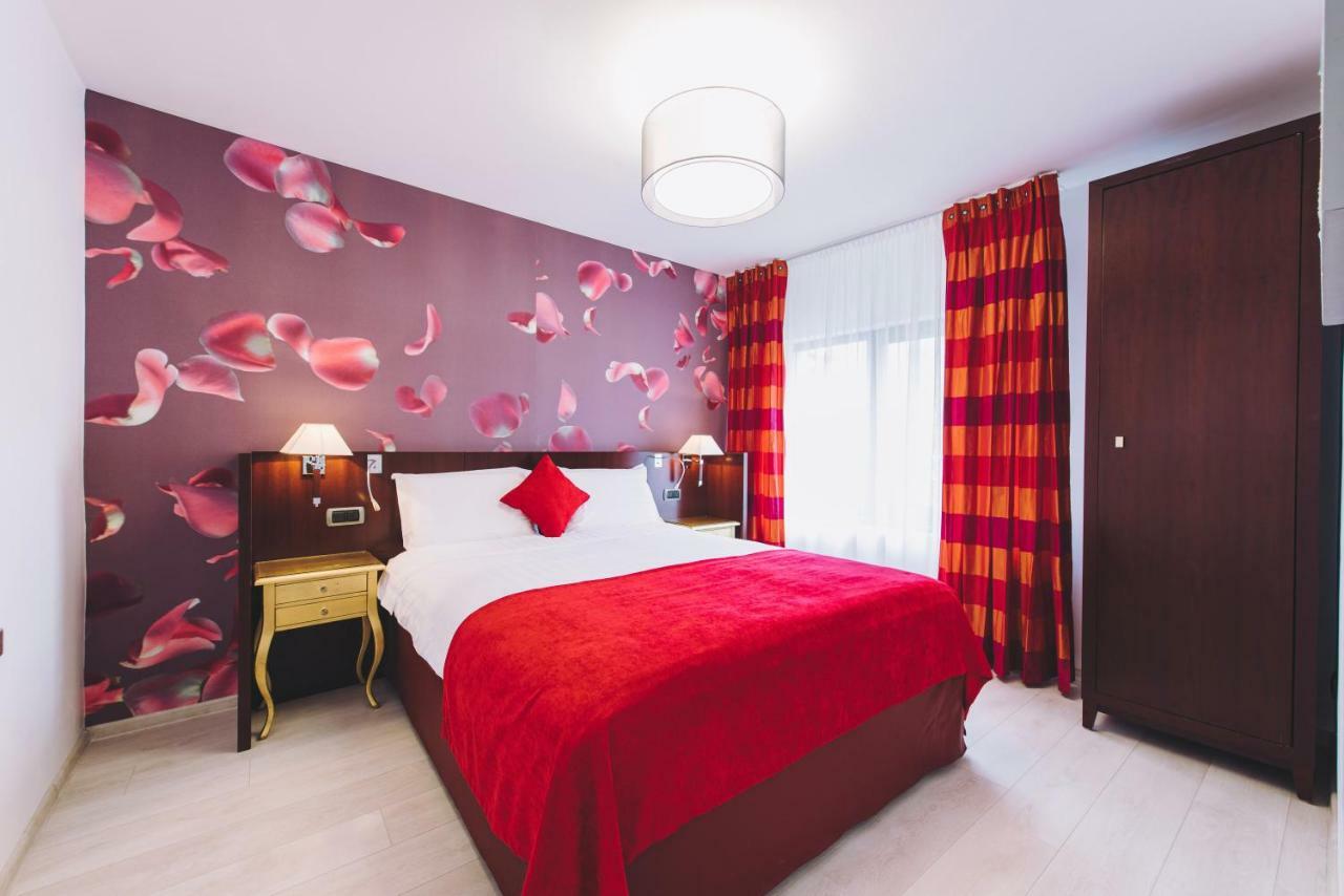 Derby Apart Hotel 阿尔巴·尤利亚· 外观 照片